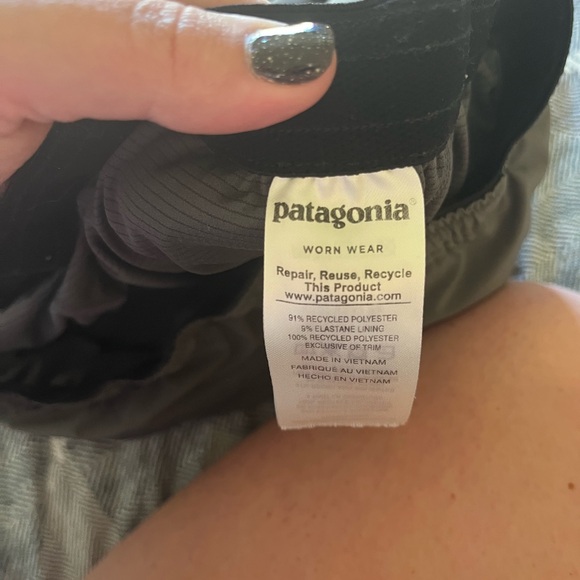 Men's Patagonia Shorts - Picture 2 of 3